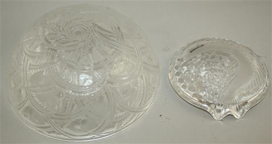 A Lalique Pinsons pattern bowl and a Concarneau carp decorated ashtray, post-war, diam. 23.5cm and 15.5cm, bowl with box